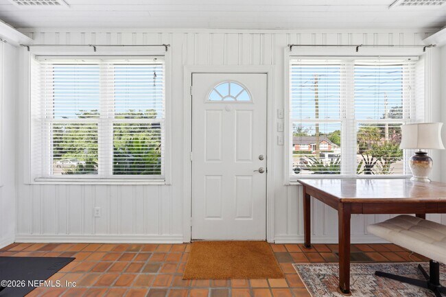Photo - 2749 Hendricks Ave