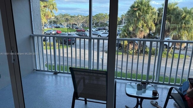 Photo - 140 Lakeview Dr Unidad 208