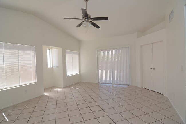 Photo - Updated 3 Bedroom 2 Bath Home! Located in Convenient South Tucson Location!