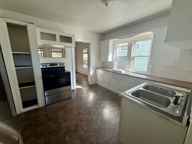 Building Photo - 3 Bed 1 Bath Single Family Home in Wausau