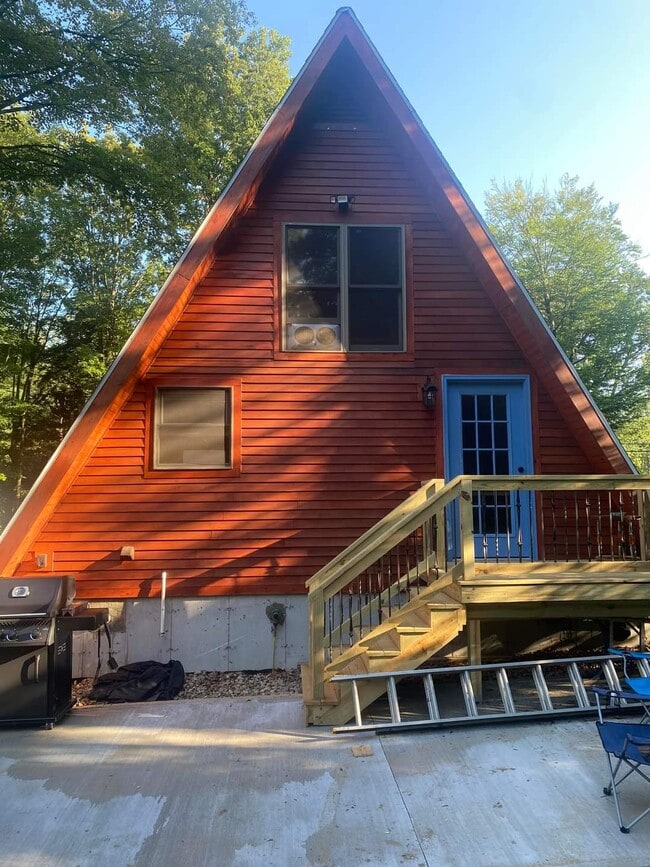 Photo - 5724 Lake Rd