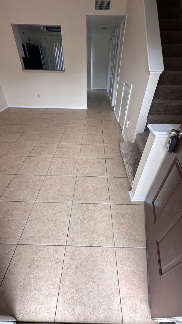 Photo - **COMING SOON** 2 Bedroom, 2.5 bathroom Townhouse near UCF