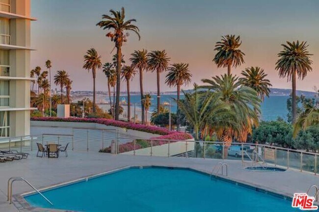 201 Ocean Ave Unidad 405B