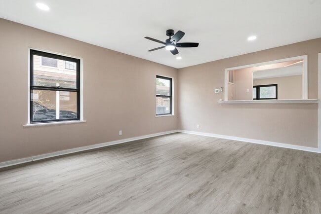 Photo - 1225 3rd Ave N