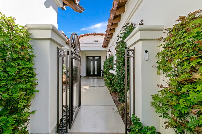 Photo - 49606 Montana Way