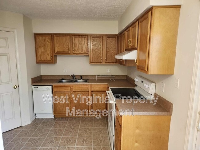 Photo - 3648 Davis Stuart Rd