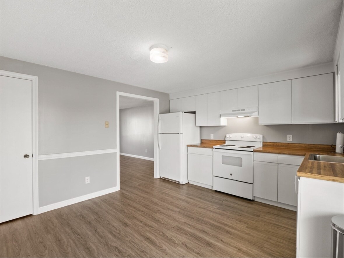 Photo - 1821 Middlesex St Unit 10