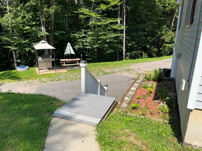 Building Photo - 37 Gifford Dr Rental