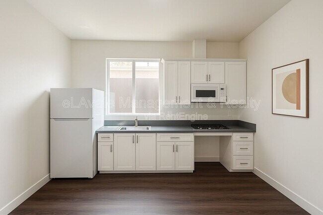 11201 Main St Unit 101