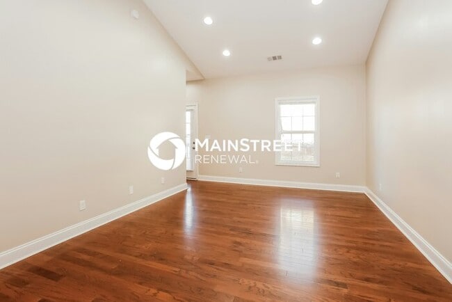 3 Bedroom Pet-Friendly Home in Corryton, TN with Main Street Renewal