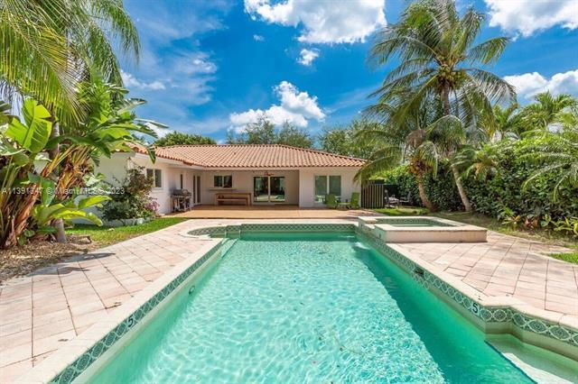 Photo - 14610 Tarpon Dr