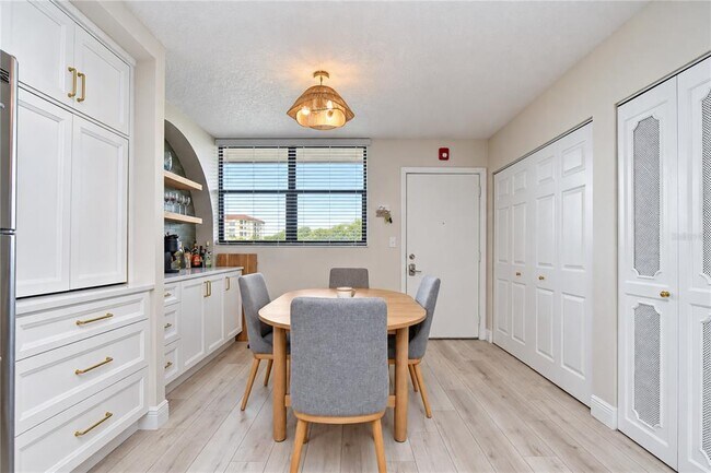 17580 Gulf Blvd Unit 417