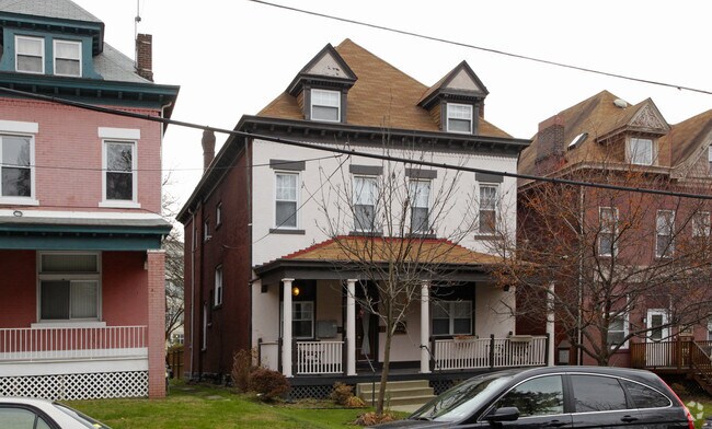 Photo - Graham House Apartments