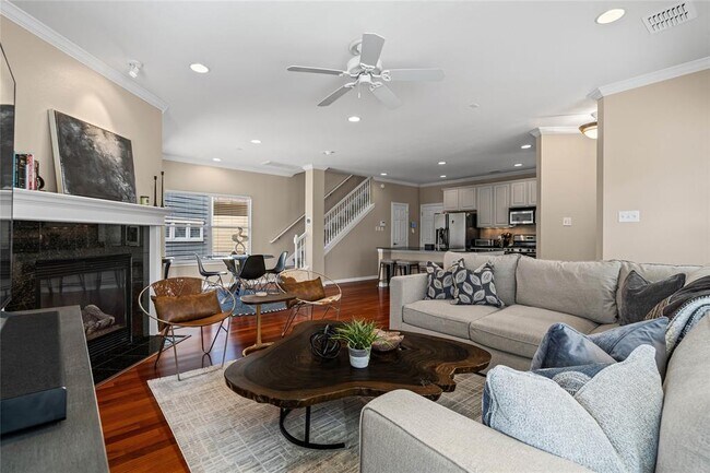 Photo - 411 W St Elmo Rd