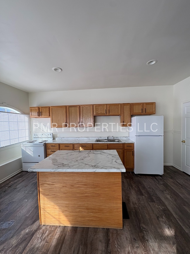 Photo - 1207 S 33rd St Unit A