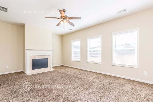 Photo - 75 Monarch Way