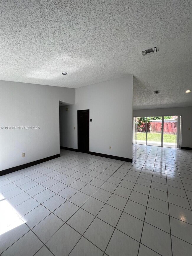 Photo - 14333 SW 102nd St