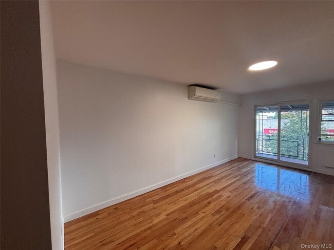 Photo - 71-34 Kissena Blvd Unit 3