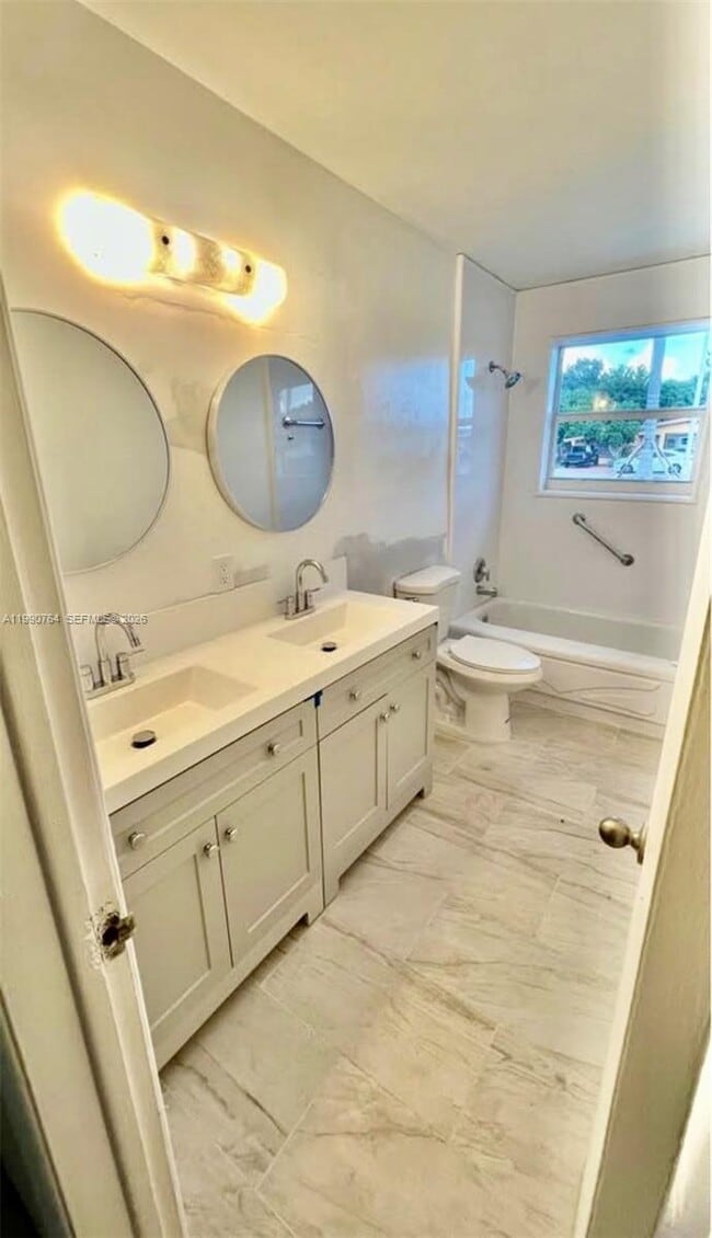 Photo - 1800 SW 87th Ave