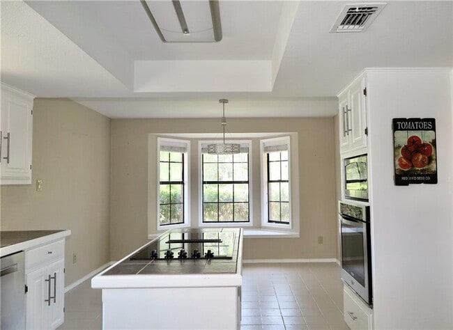 Photo - 201 Norwood St W