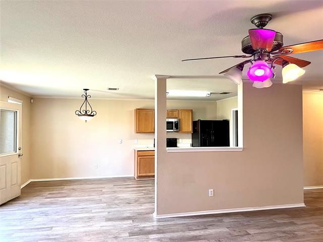 Photo - 2906 Lake Vista Dr