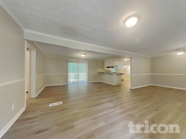 Photo - 5555 Richland Dr