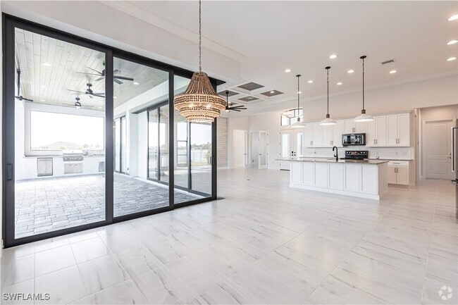 Building Photo - 3405 Gulfstream Pkwy Rental
