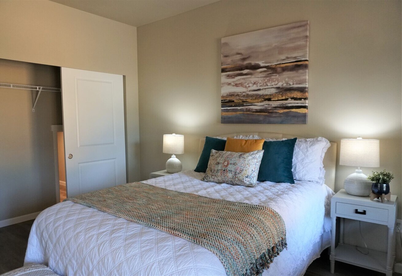 Photo - Copper Leaf Duplex 3 Unidad 4412