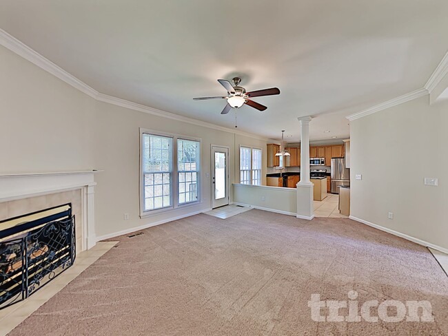Photo - 1267 Buckingham Cir