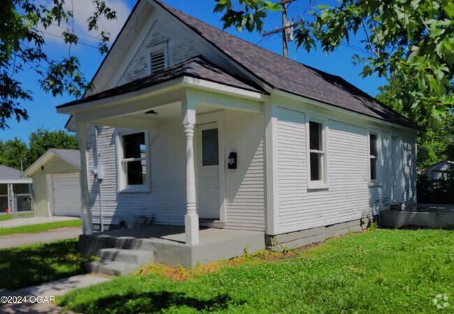 Building Photo - 1309 W 19th St Rental