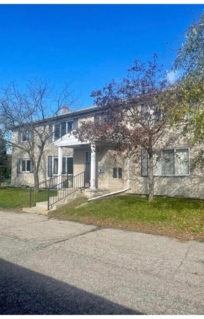 Photo - 510 Montrose Ave Unit 8