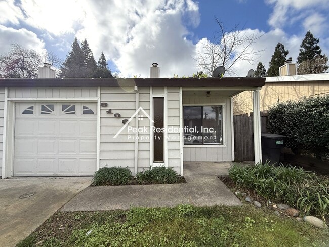 Photo - Wonderful 2bd/2ba Fair Oaks Duplex with Garage