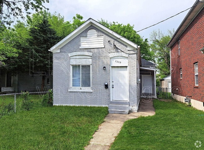 Building Photo - 2209 St Louis Ave Rental