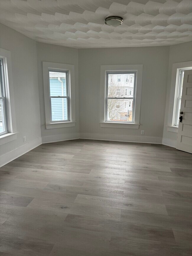 Photo - 233 Whipple St Unit 3