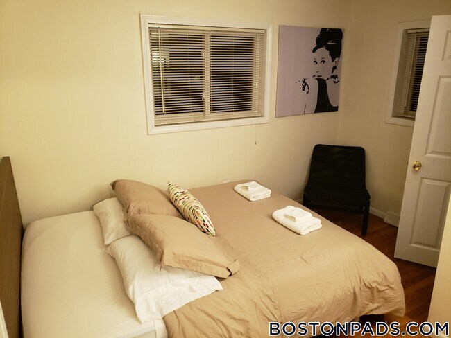 Photo - 21 Oxford Cir