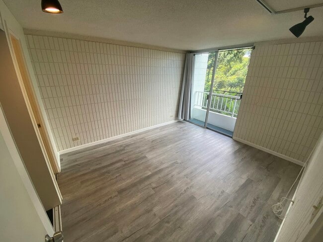 Photo - 46-283 Kahuhipa Street