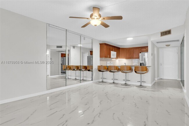 Photo - 9355 SW 8th St Unit 425