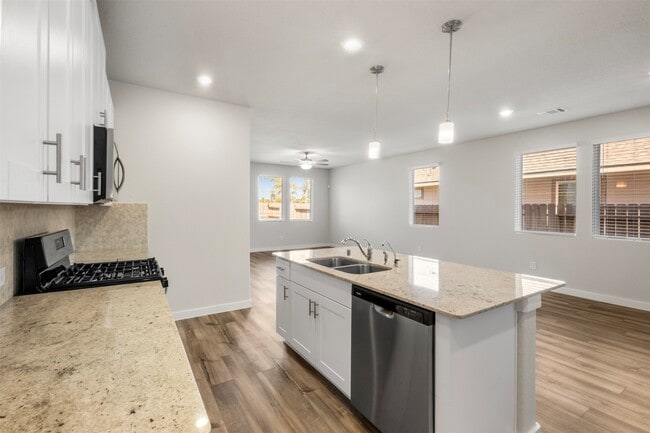 Photo - 18719 Chisholm Mdws Dr