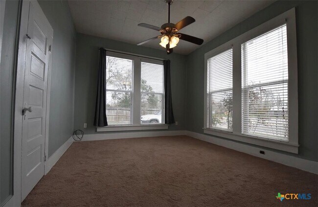 Photo - 109 E Bailey St