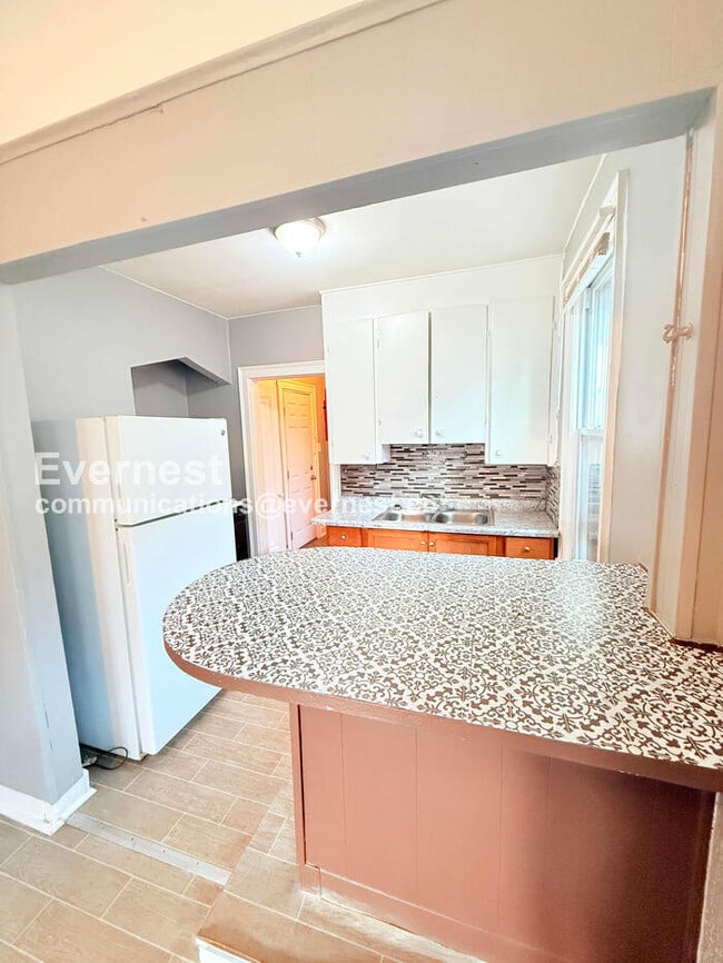 Photo - 4066 Tyler St