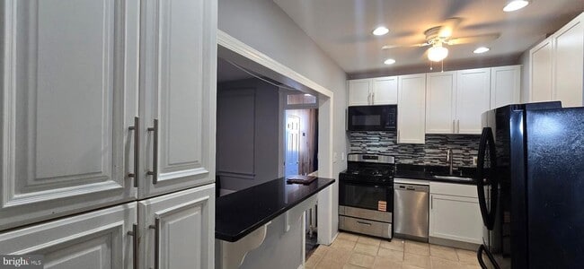 Photo - 735 Princeton Pl NW