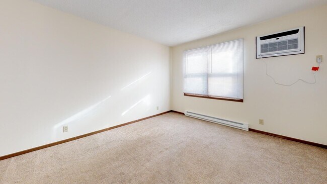 Grand Terrace Apartments (009)