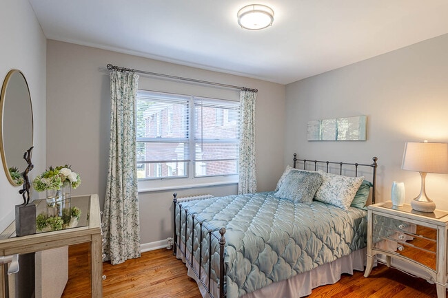 Forest Hill Apartments