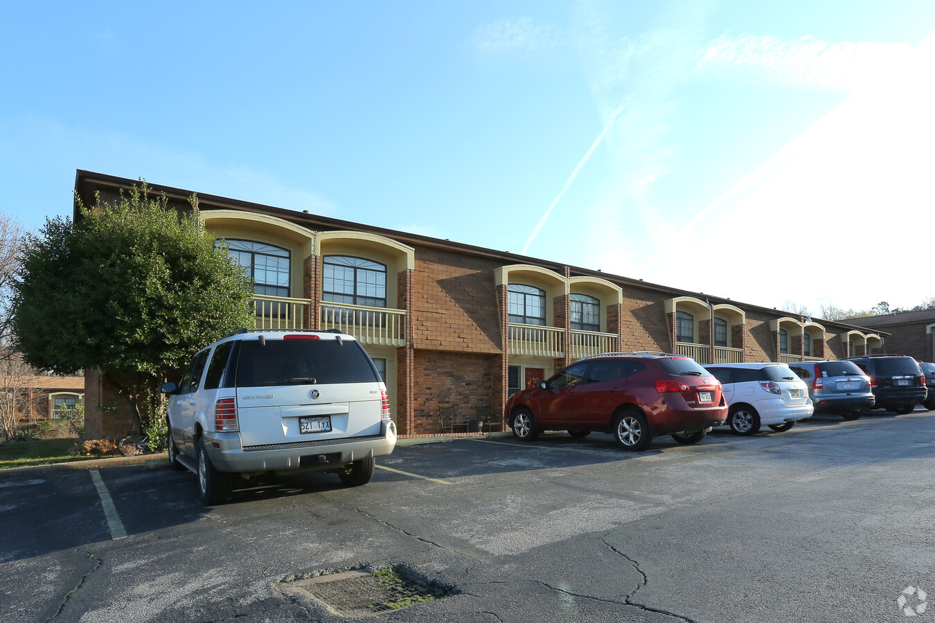 Delmarr Townhomes - Delmarr Townhomes