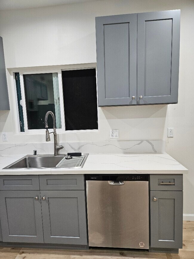 Photo - 1506 W Anahurst Pl