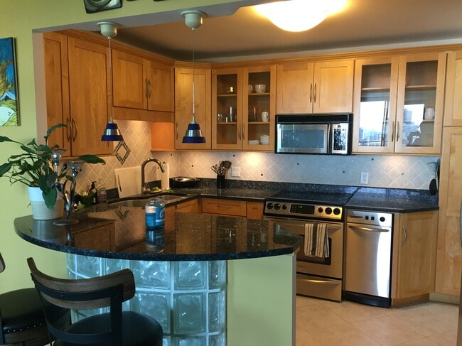 Photo - 6007 N Sheridan Rd Condo Unit 32C