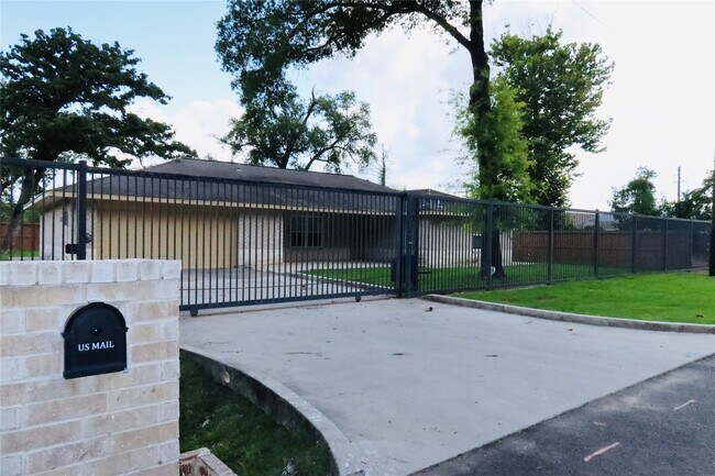 Photo - 13121 Unison Rd