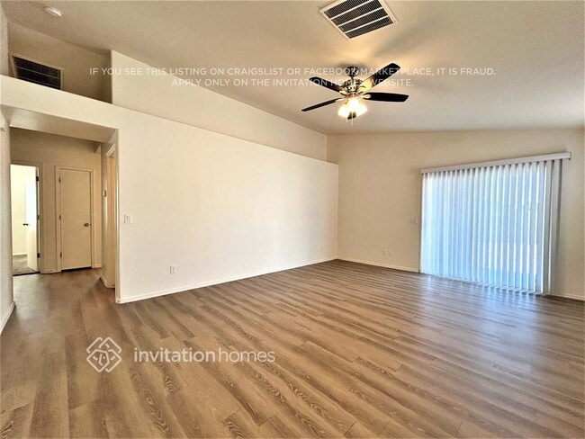 Photo - 12014 W Holly St