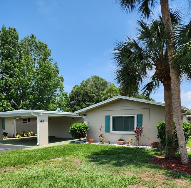 Unit #43 - 43 Strathmore Blvd Unit 43