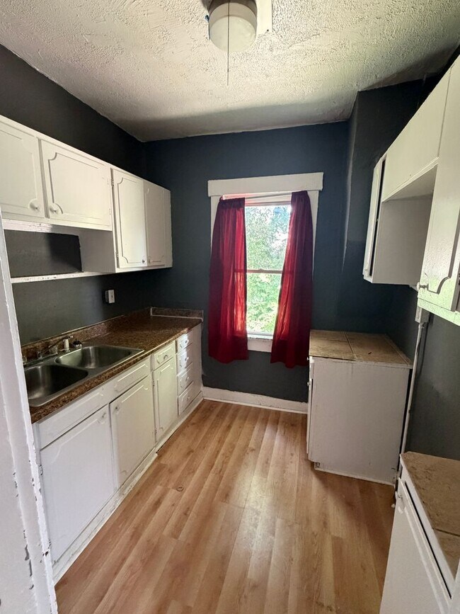 Photo - 1619-1621 W Fifth St. Unit 1619 W Fifth